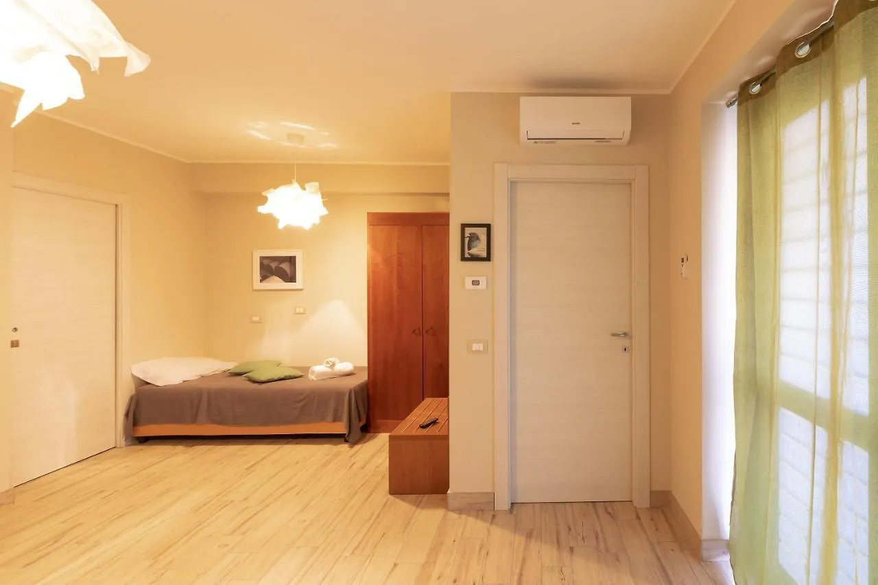 B&B Ruota Di Carretto Nicolosi 0*,  Italy